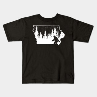 Iowa Bigfoot Gift Kids T-Shirt